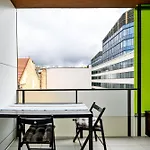 Atrium Residence Deluxe Suite-Free Parking Garage Same Building