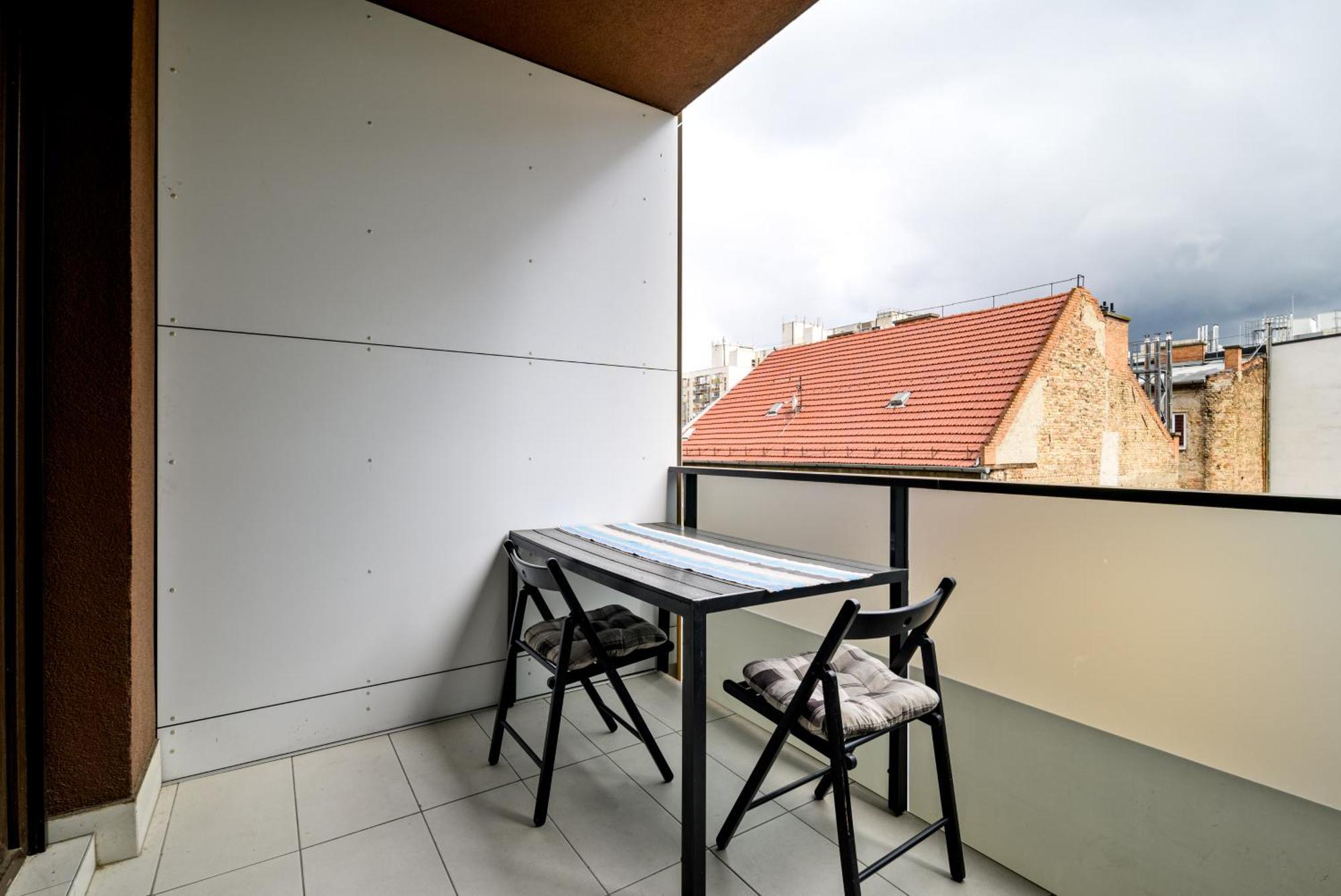 Apartament Atrium Deluxe Suite-free Parking Garage Same Building